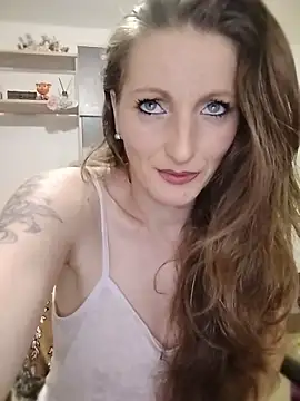 CrazyMaya39 Adlı Modelin Canlı Sohbet Odası