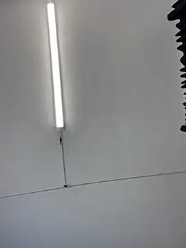 Sala de chat ao vivo de Channel_Mills