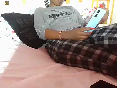 חדר צ'אט בשידור חי של Naughtybadgal