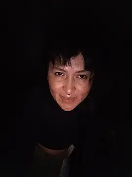 חדר צ'אט בשידור חי של LILITH_LIBELULA