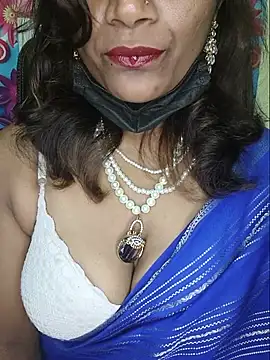 Premalatha_28 Adlı Modelin Canlı Sohbet Odası