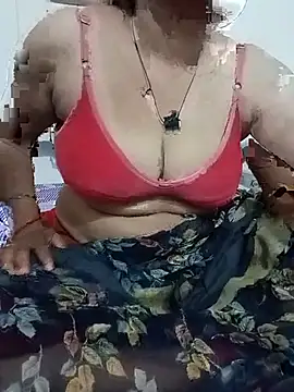 Menka_cut34 Adlı Modelin Canlı Sohbet Odası