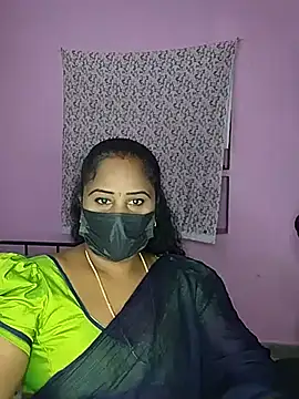 Tamil_devagi Adlı Modelin Canlı Sohbet Odası