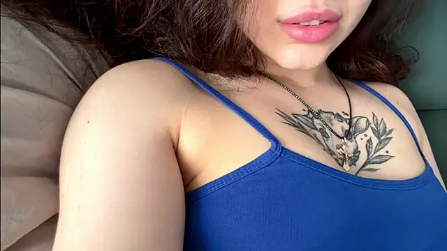ScaNovaXen_ Adlı Modelin Canlı Sohbet Odası