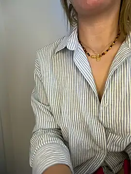 crazy_Jasmine – Naživo chatovacia miestnosť