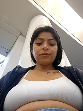 Soyhinata_ Live Chatraum