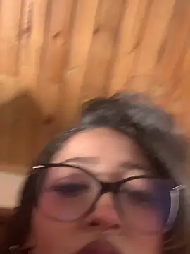 LilithMonette 现场聊天室