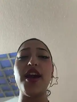 LilithMonette's Live Chat Room