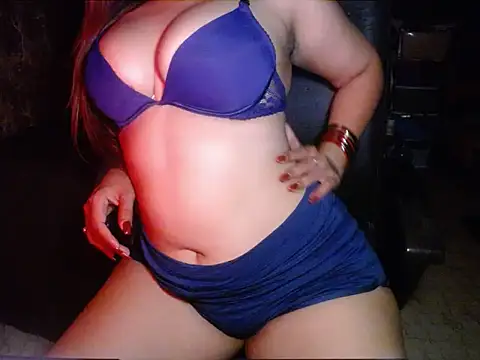 IndiianKriti Adlı Modelin Canlı Sohbet Odası