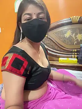 Alexiahotie Adlı Modelin Canlı Sohbet Odası