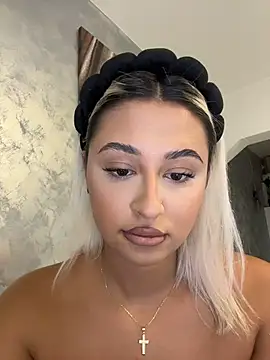 Kylie_One – live chatrum