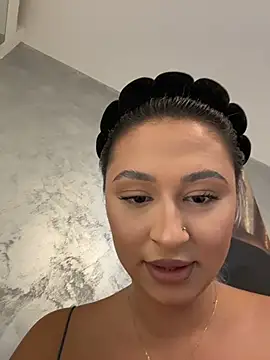 Sala de chat ao vivo de Kylie_One