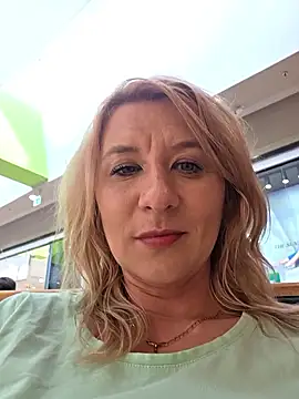 KaylinJan Adlı Modelin Canlı Sohbet Odası