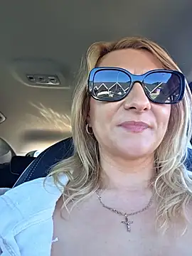 غرفة دردشة KaylinJan المباشرة