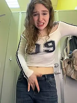 RussianWoman live sex-cam show