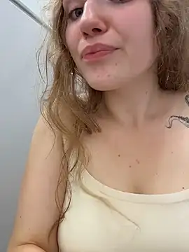 Онлайн чат RussianWoman