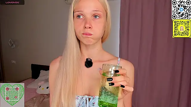 Živá chatovací místnost CherrylHolme