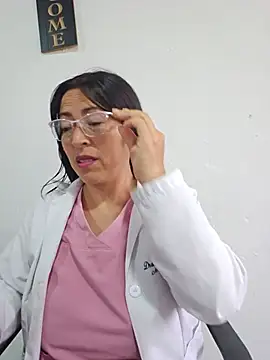 JustSamantha_ élő chatszobája