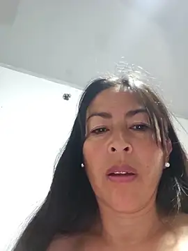 JustSamantha_'s Live Chat Room