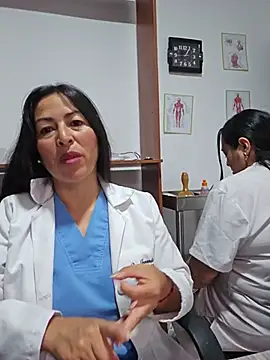 غرفة دردشة JustSamantha_ المباشرة