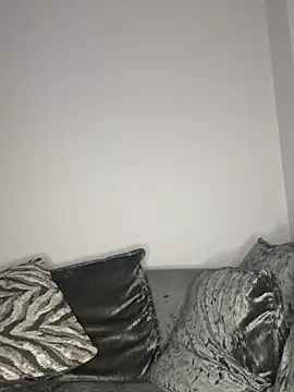 ห้องแชทสดของ BootyQueenApril