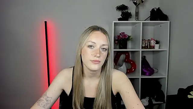 EvelynBlond – live chatrum