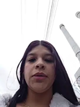 Layla-daring's Live Chat Room