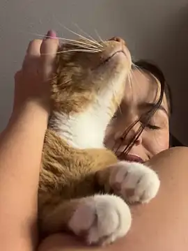 Živá chatovací místnost Little__Danni1