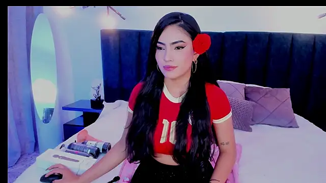 pucca7 Adlı Modelin Canlı Sohbet Odası