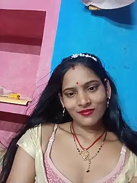 Rt_kinjal Adlı Modelin Canlı Sohbet Odası