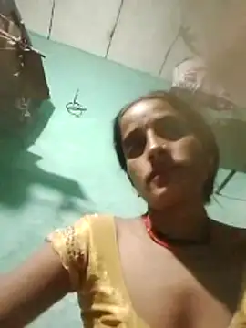 Xxx_suhana Adlı Modelin Canlı Sohbet Odası