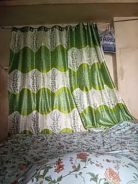 Romentic_Couple Adlı Modelin Canlı Sohbet Odası