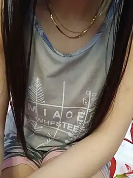Noraaaax Adlı Modelin Canlı Sohbet Odası