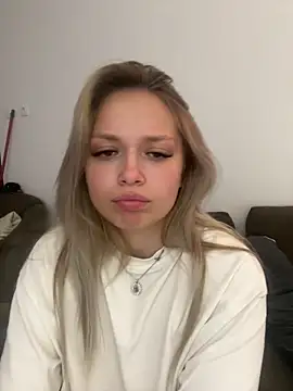 Ibolya_7 Cameră chat live