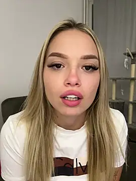 Ibolya_7 – live chatrum