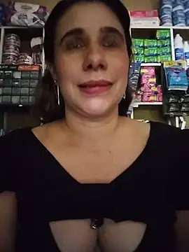 Živá chatovací místnost MIA-LARIOS