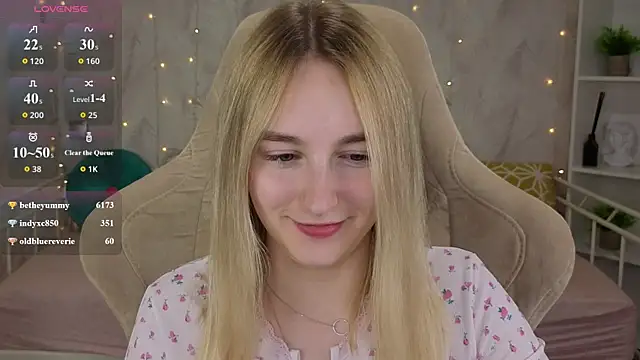Онлайн чат Shy_Polly