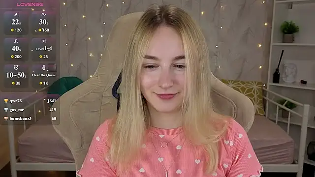 Živá chatovací místnost Shy_Polly