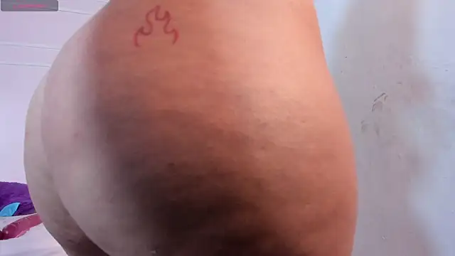 Izelevans লাইভ চ্যাট রুম