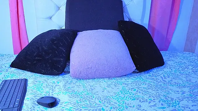 Chat soba uživo modela Malia_fox