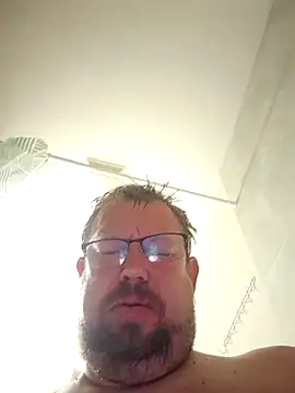 חדר צ'אט בשידור חי של mr_girthyandsweetcheeks