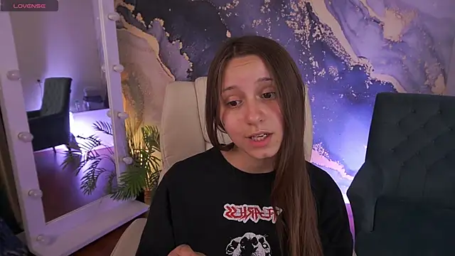 TinyNatalie Cameră chat live