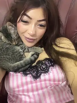 DAKOTA_SAKURA's Live Chat Room