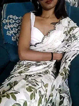 Kannmani_143's Live Chat Room