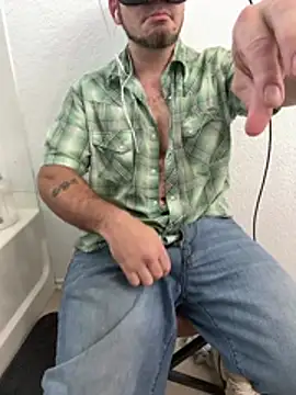 חדר צ'אט בשידור חי של 2addictivelyhorny