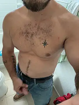 2addictivelyhorny's Live Chat Room