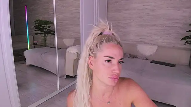غرفة دردشة SexyElisabeth المباشرة