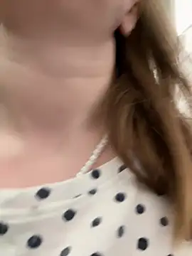 Brooke_lover – Naživo chatovacia miestnosť