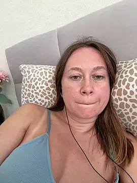 Brooke_lover's Live Chat Room