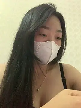 lana-kan Adlı Modelin Canlı Sohbet Odası